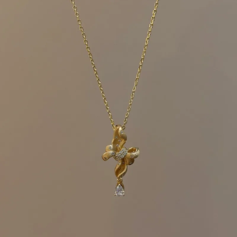 عالية الجودة متجمد تألق نحى Bowknot قلادة خمر البطانة الماس قطرة الماء طوق سلسلة مجوهرات الزفاف