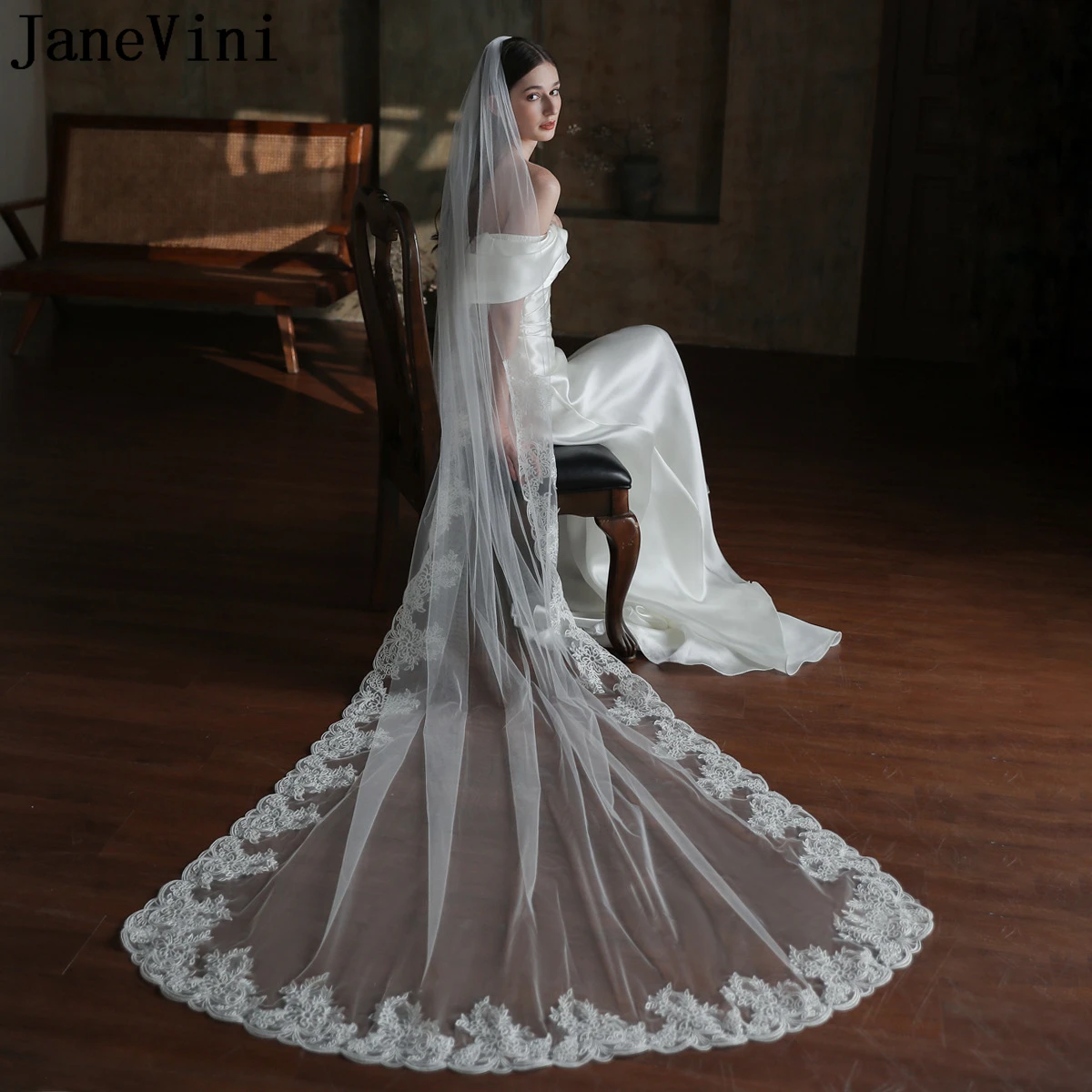 

JaneVini 2023 Elegant One Layer Lace Edge Bridal Veils with Hair Comb Appliqued Royal Church Long Ivory Veil Wedding Bride Veils