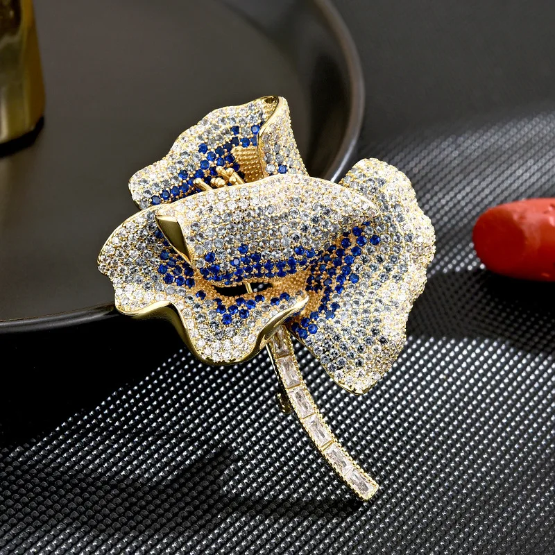 

High-end Heavy Industry Luxury Micro-inlaid Zircon Blue Brooch Flowers Large Corsage Clothing Accessories Pins Female Broche