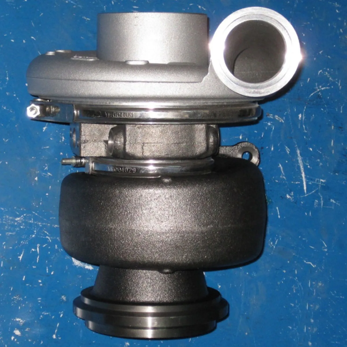 HX55 Turbo 3593608 4352297 3593609 4352297 4024968 4024968NX 4024968RX Turbocharger for Cummins QSM11 CM570 Engine