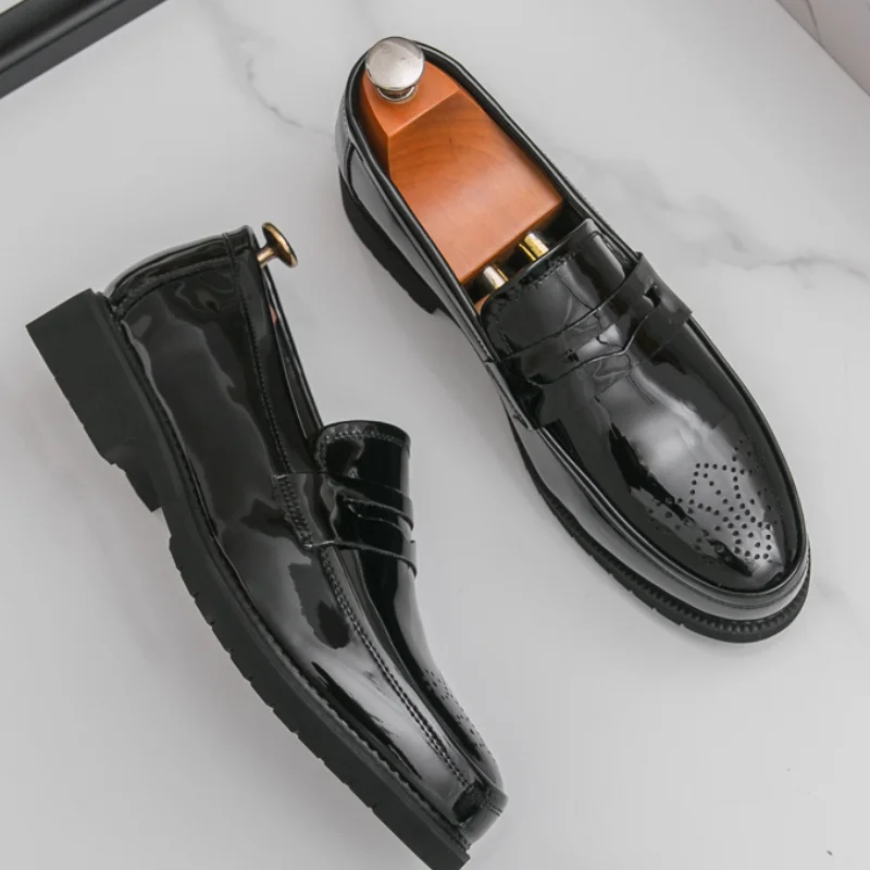 

Men's White Oxford Dress Shoes for Business Formal Wedding and Office Wear Classic Comfortable Leather Shoes