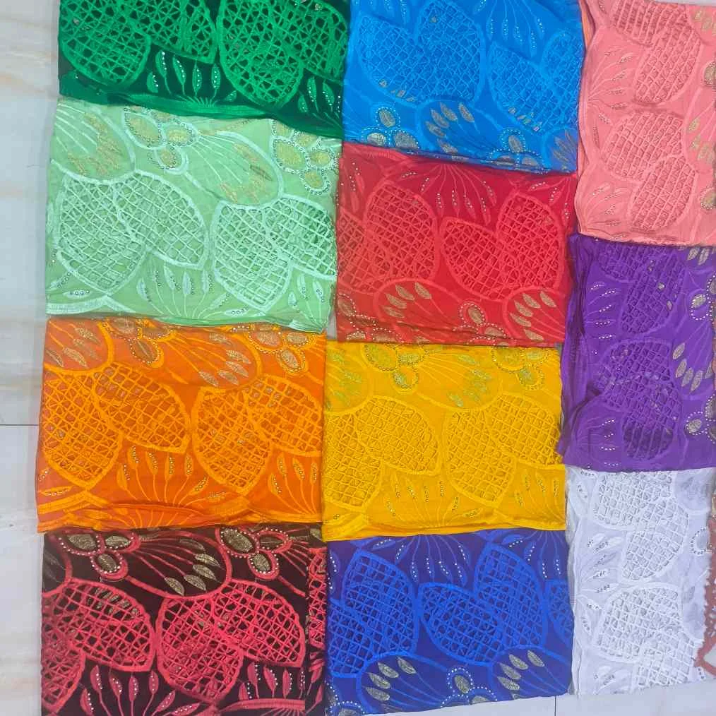 

Muslim Ladies Long Floral Pattern Cotton Embroidery Abaya Scarf Colorful Breathable Islamic Hijab for Daily Wear