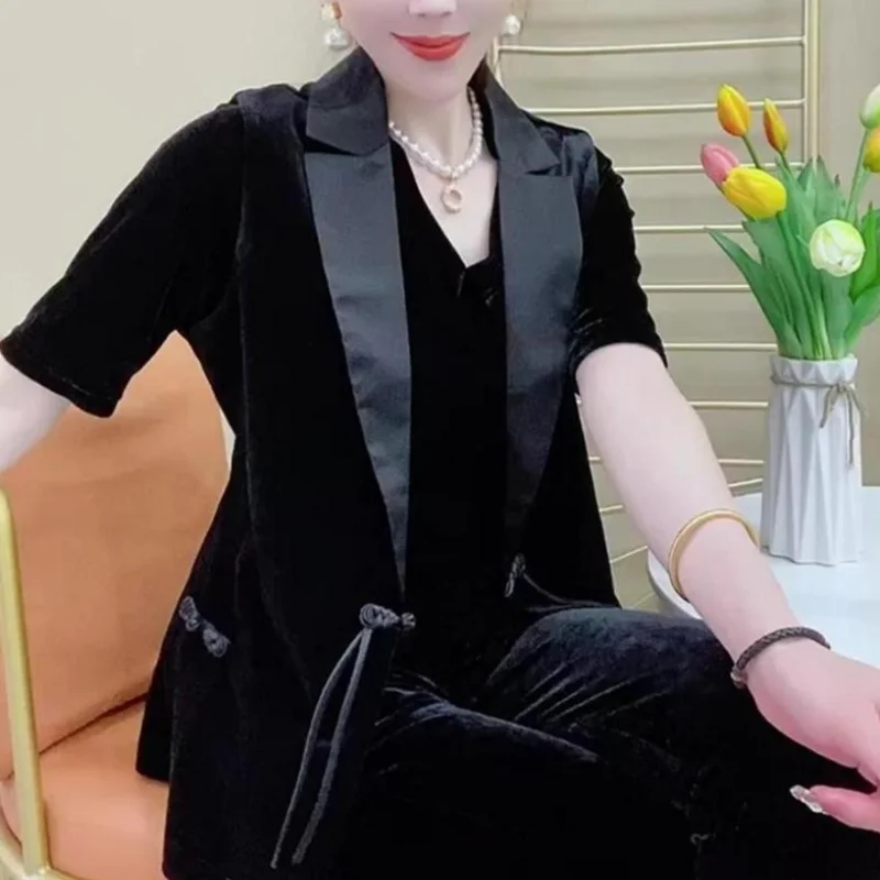 Chinese Style Retro Vests Women Velvet Cozy Sleeveless Casual Waistcoats Temperament Solid All-match Notched Design Simple Lady