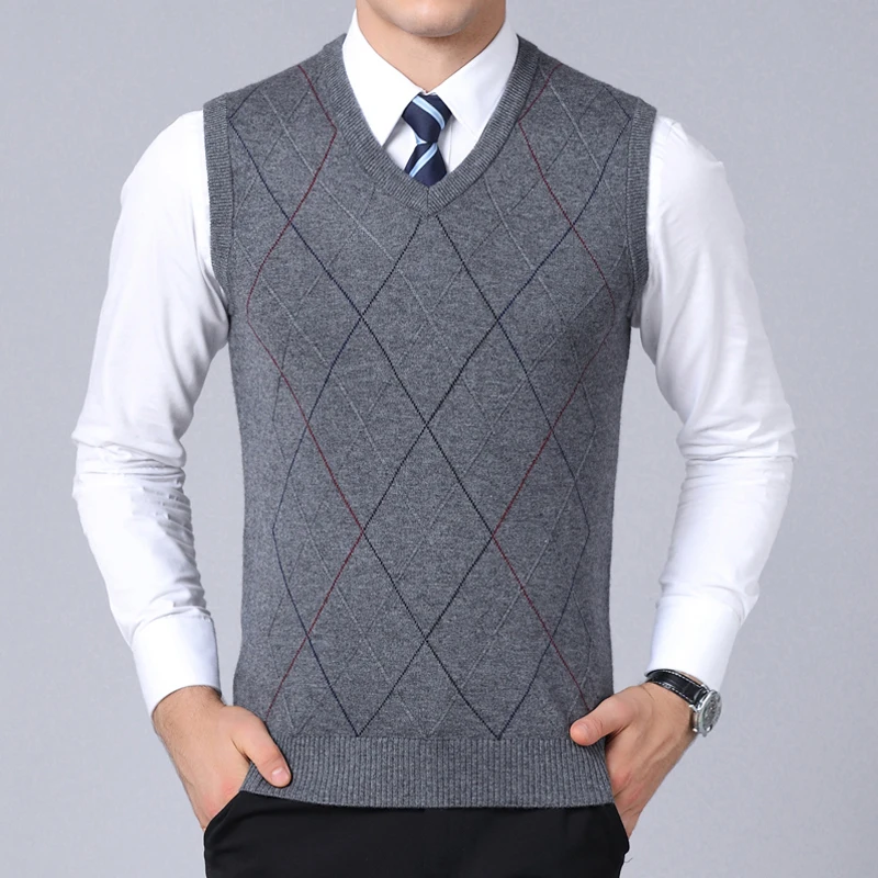 2025 New Fashion Brand Sweater For Mens Pullover Vest Slim Fit Jumpers Knitwear Plaid Autumn Korean Style Casual Men Clothes