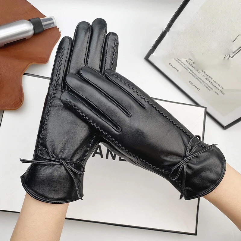 

Real Leather Gloves Female Autumn Winter Plus Velvet Thicken Thermal Fashion Women Sheepskin Gloves Touchscreen ST0138