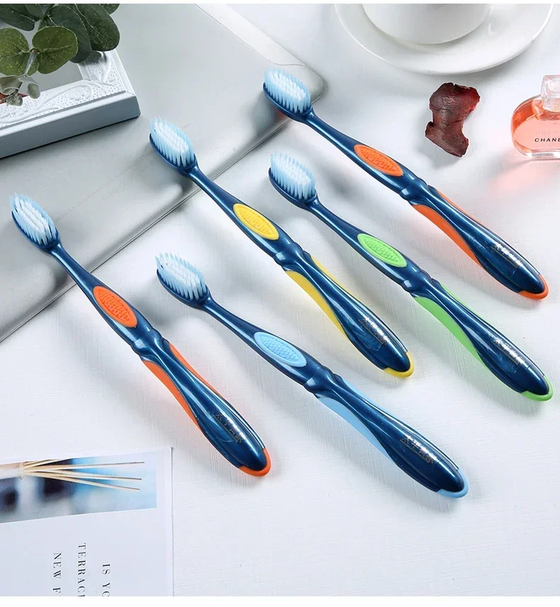 Plastic toothbrush silicone toothbrush injection molding machine