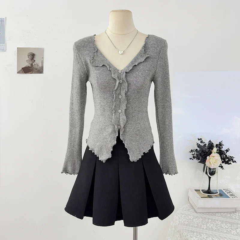 

Long Sleeve Rib Knit Crop Top with Button Front Lettuce-edge Flyaway Hem Fitted Sweater Pullovers Women Coquette Y2K Outfit