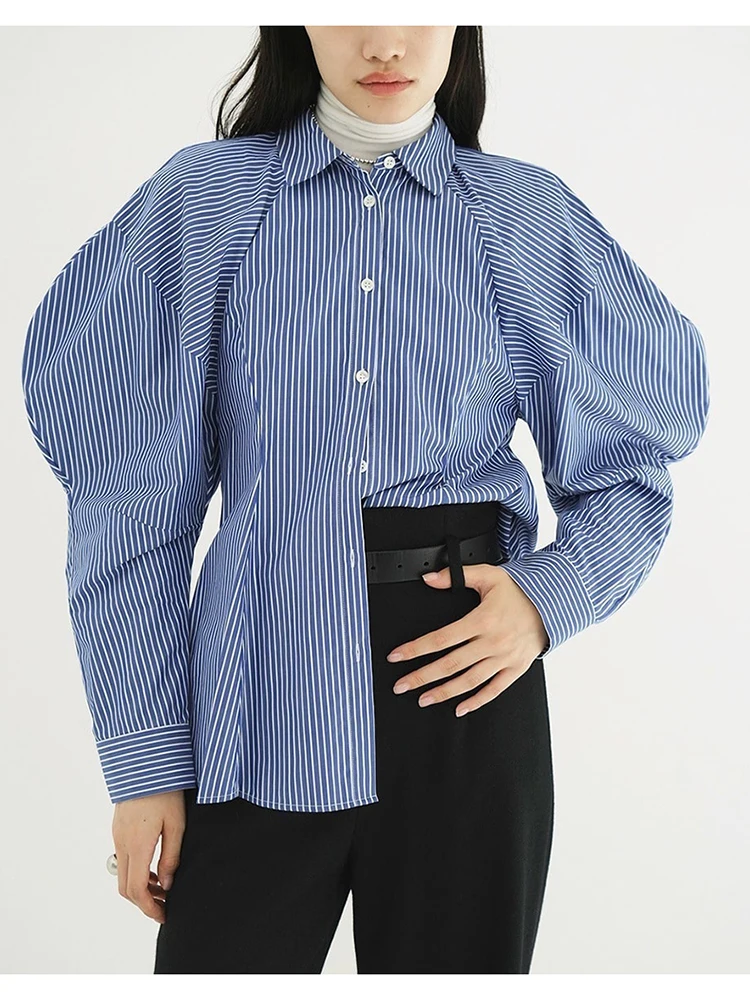 

Spring Summer Commute OL High Intelligence Sensation Retro Shoulder Drop Large Bubble Long Sleeve Striped White Shirt Women