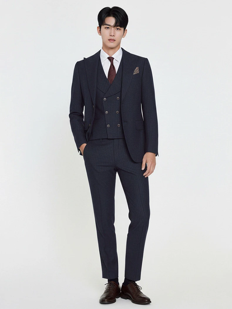 Men‘s Charcoal & Black Stripe Suit Luxury Business Formal & Groom Wedding Tuxedo Premium Blazer Set for Office, Engagement 58