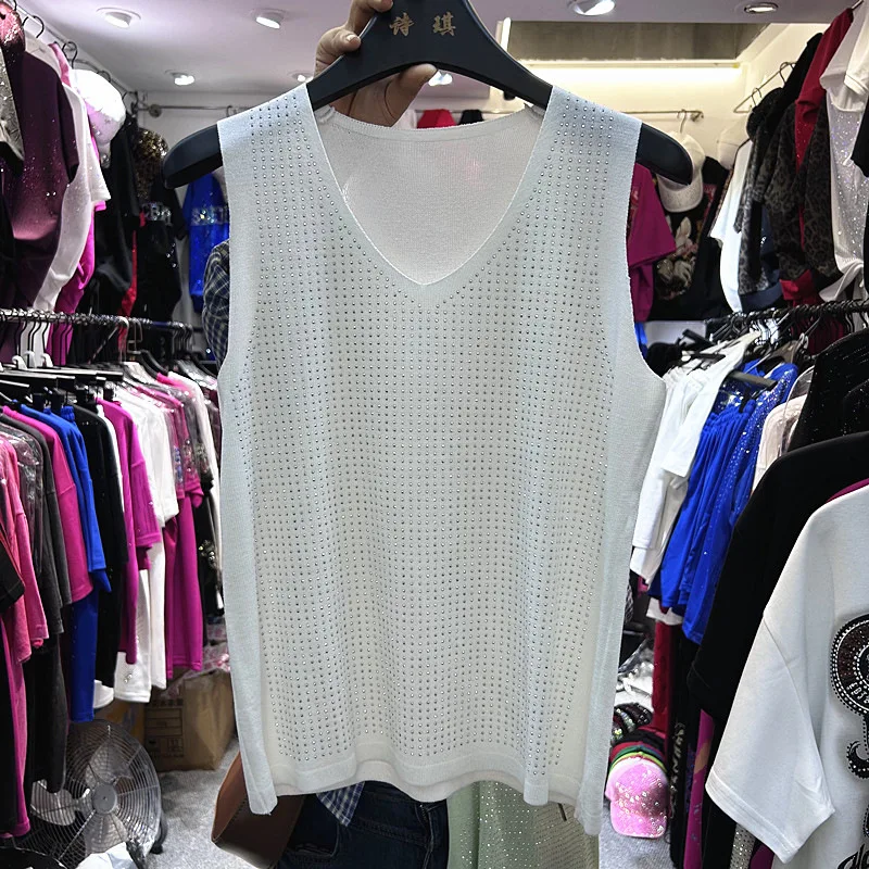 2026 New Spring Summer Women Black Basic Tanks Top Women Shiny Hot Diamonds Sleeveless T-shirt Elegant V-neck Knitted Camisole