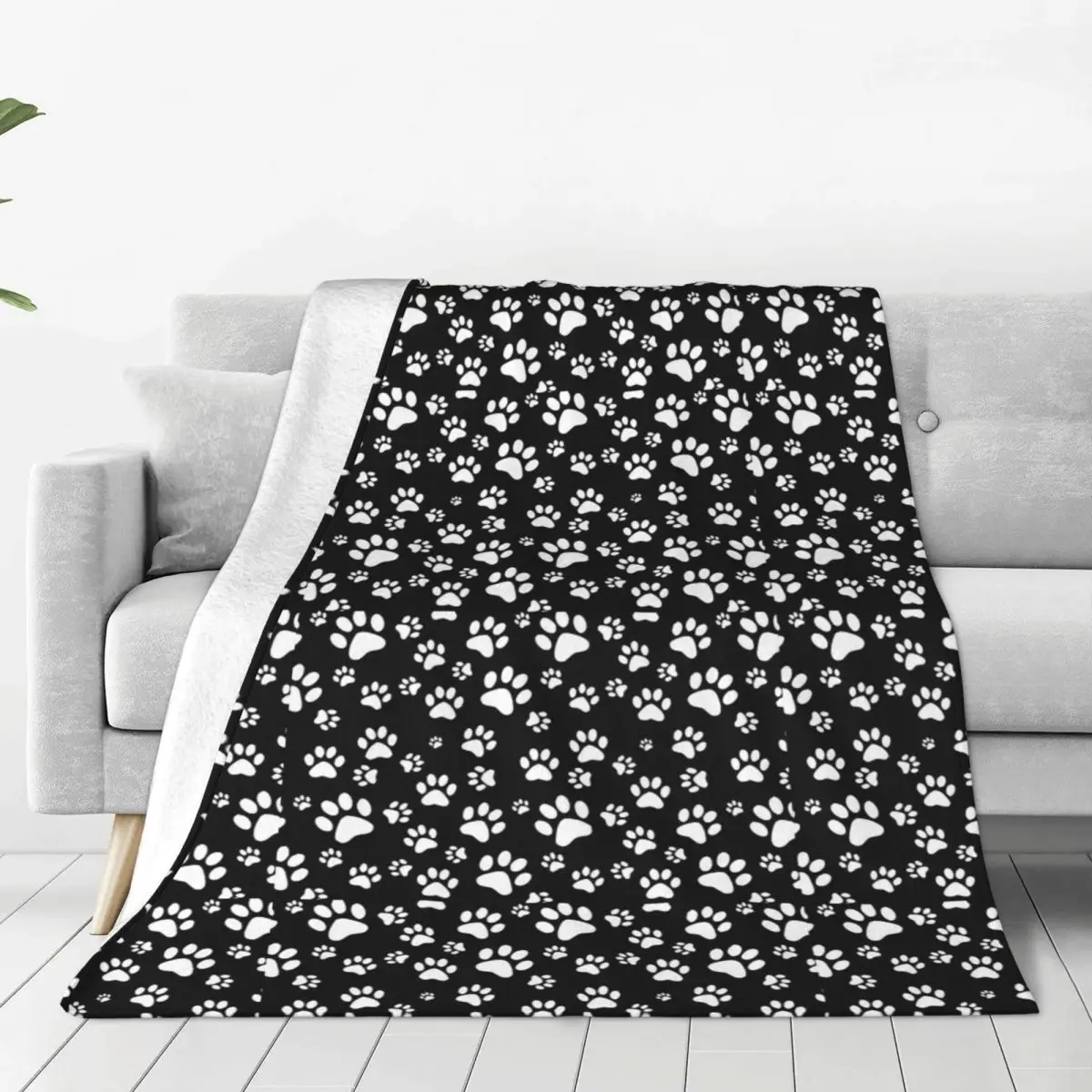 

Paw Love Fleece Throw Blanket Dogs Lover Blankets for Home Couch Warm Bed Rug