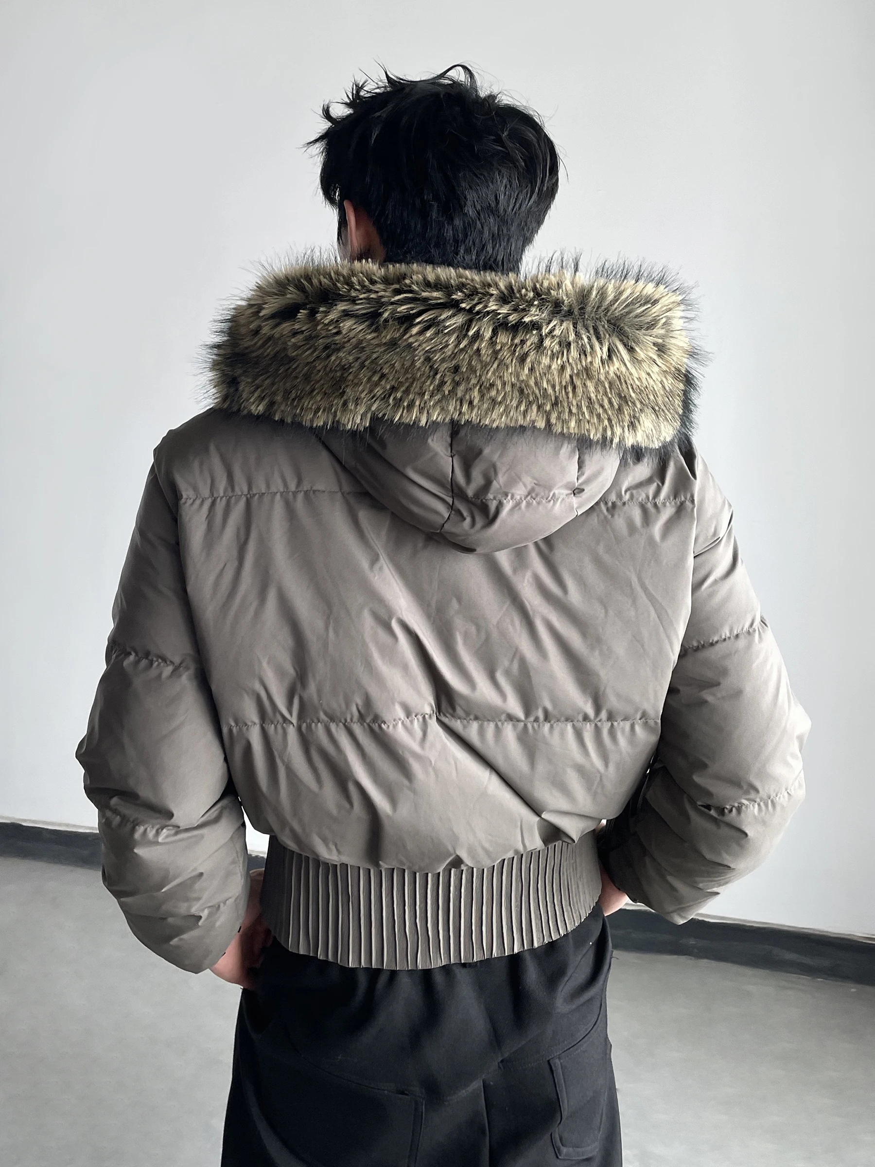 Men Women 2025 Winter New White Duck Down Faux Fur Collar Down Jackets Fashion Thickened Down Coats Long Sleeve Slimming Coats