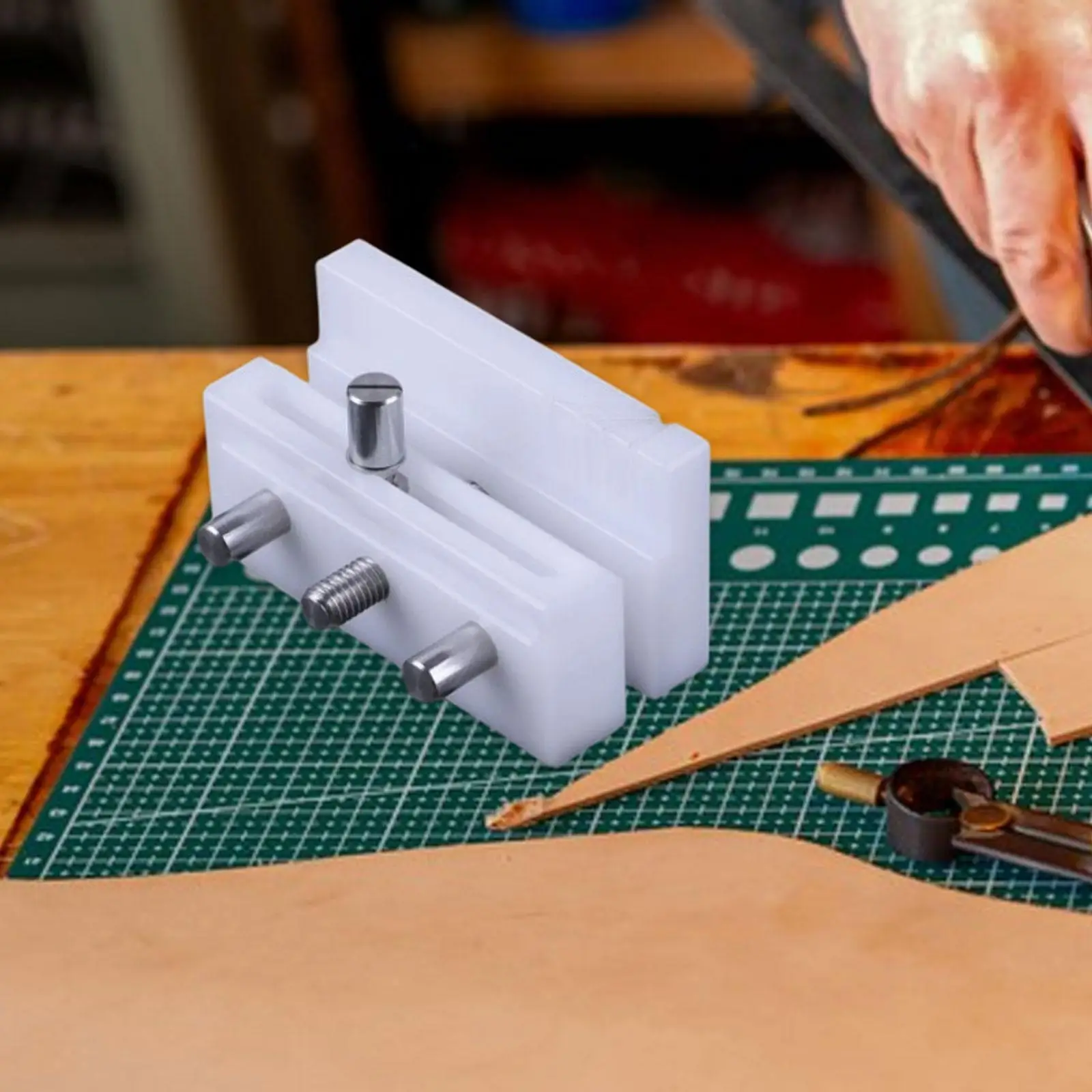 

Movable Angle Cutter Modelling Hobby Accessory Repeated Use Sturdy Stable Clamping Parts for Repair DIY