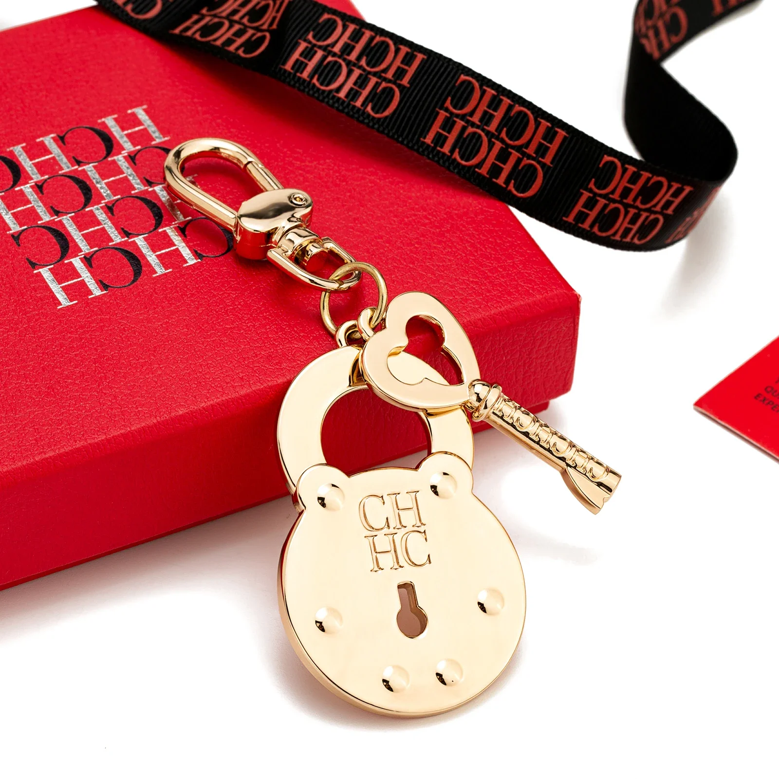 Exquisite pendant lock design, bag accessories, zipper, keychain, fashionable gift box packaging