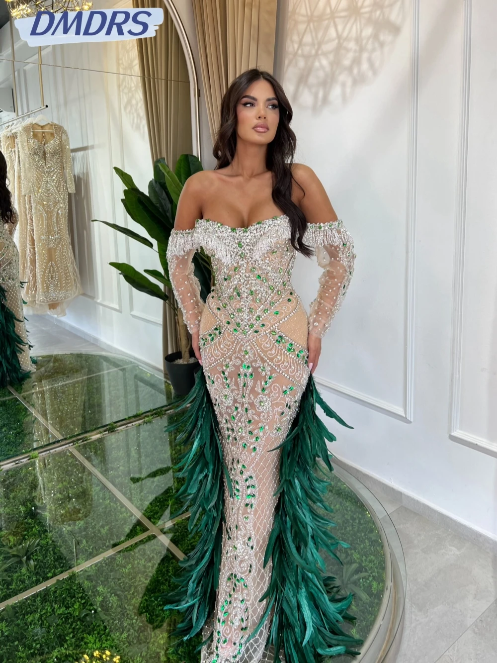 Green Beaded Feathers Evening Dress Off The Shoulder Wedding Party Gowns For Women Customized Shiny Rhinestones Cocktail Gown