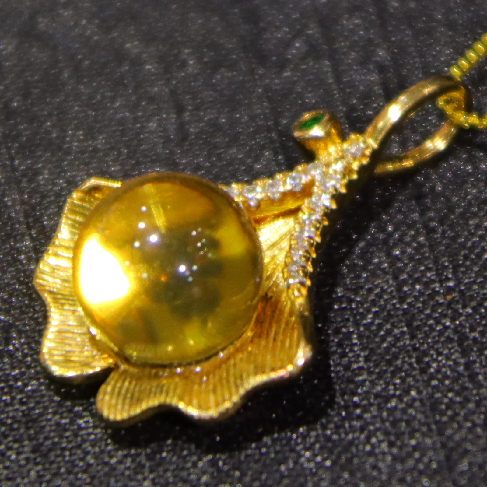 

9mm Natural Blue Amber Pendant Necklace, Ginkgo Leaf Bezel Design Exquisite Gift For Her/Wife