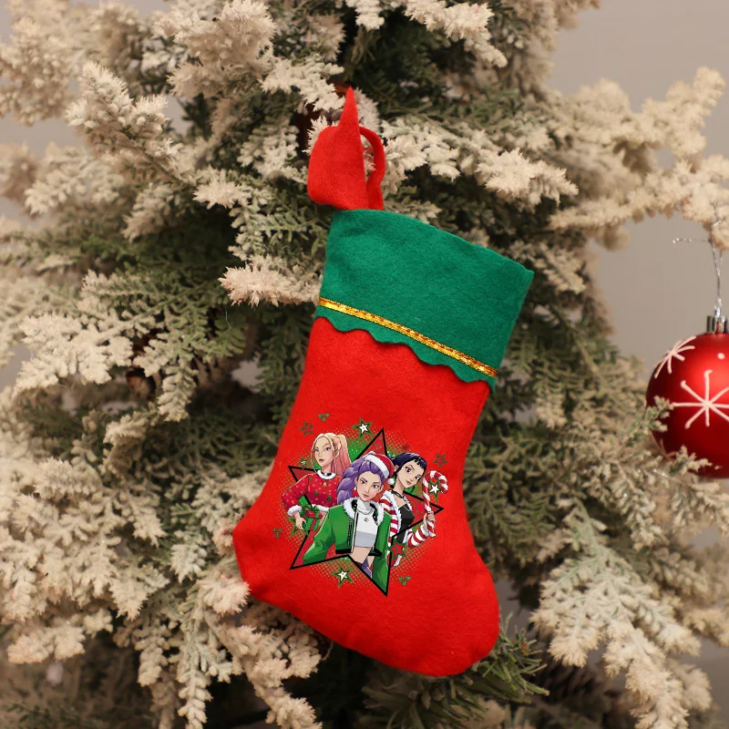 

Охотники на демонов, рождественские чулки, плюшевые подвесные носки, камин, декор для рождественской елки, KPop, большая вместительная подарочная сумка, подарок-сюрприз
