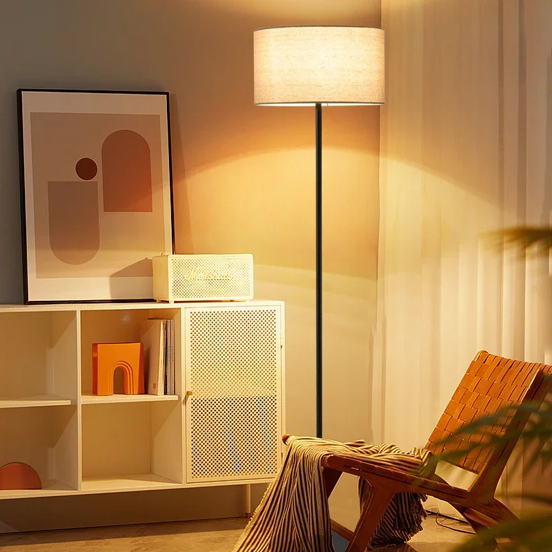 Moderne Simple tissu lampadaire LED salon canapés lampes verticales éclairage chambre chevet Lustre atmosphère luminaires