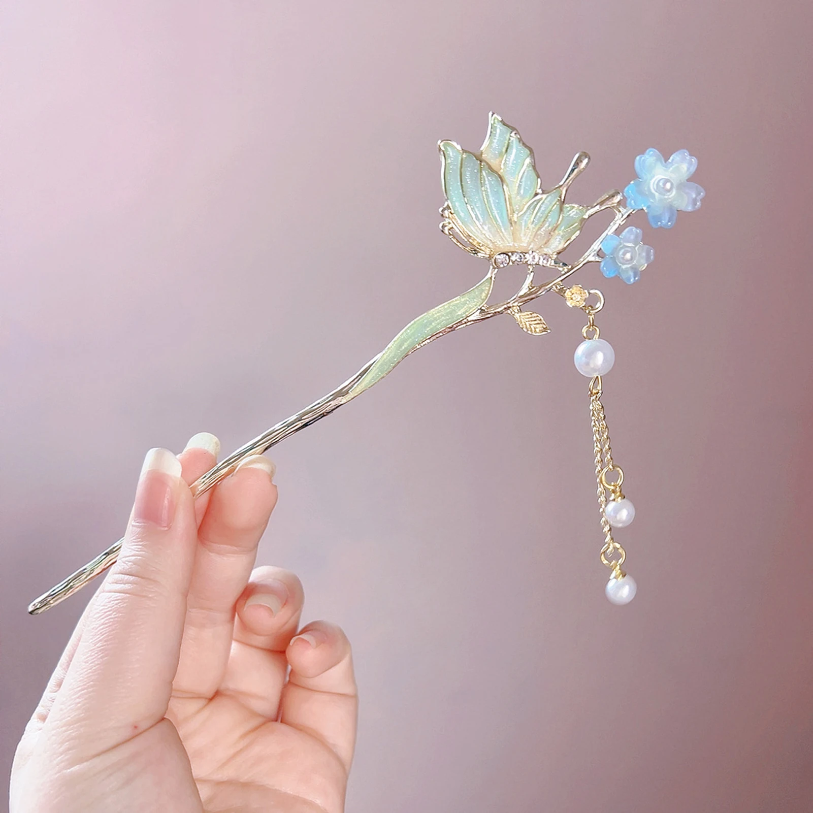 Vintage Butterfly Flower Tassel Hair Stick New Chinese Style Hair Sticks for Women Metal Hanfu Chopstick Hair Accessories