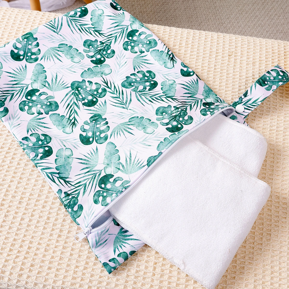 Nuevo Juego de 2 uds de bolsa de pañales para bebé, impermeable, paquete seco y húmedo, bolsa de almacenamiento para manta, bolso de mano para insertar pañales, bolsa de transporte para cochecito de viaje