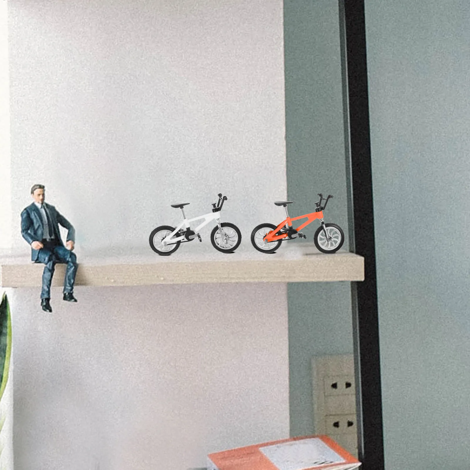 Miniature Finger Mountain Bike Set 4 Piece Alloy Bicycle Racing Toys for Games and Display