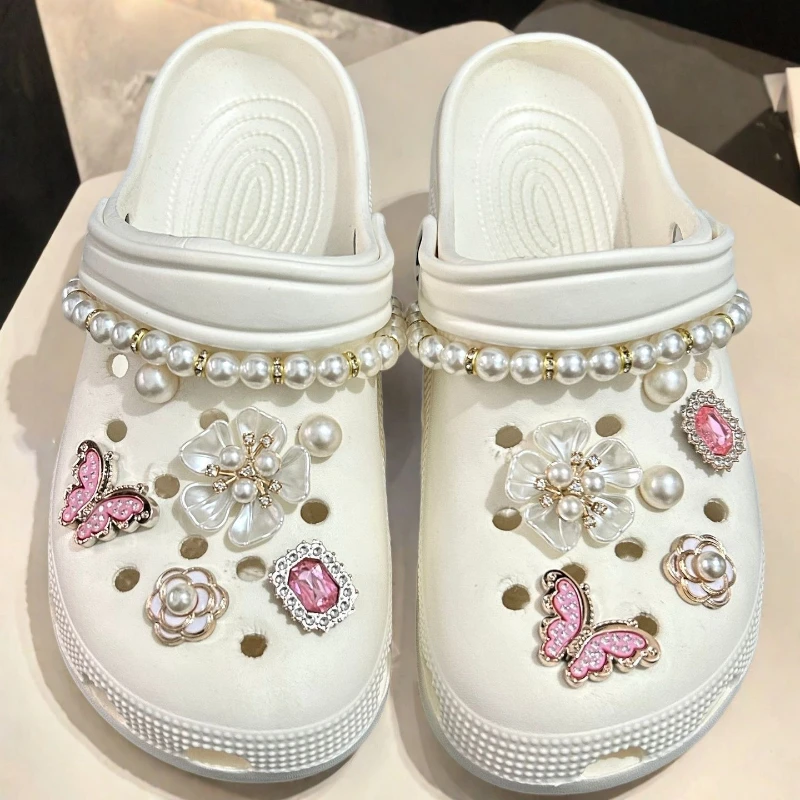 Sweet Cute Girly Charms Designer Elegant Vintage Pearl Chain Shoe Jewelry All-match Flower Shoe Charms for Hole Shoes Hot Sale