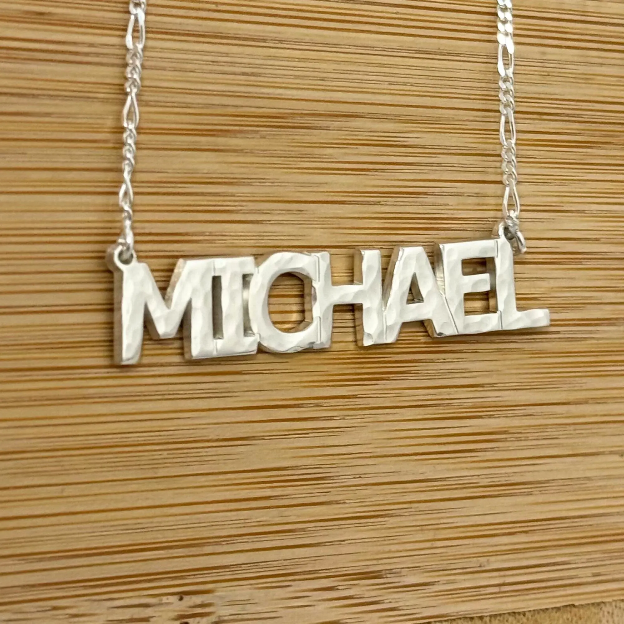 Custom Men’s Hammered Name Necklace - 1.2mm Stainless Steel Figaro Chain Customizable Jewelry Gift for Christmas Valentine’s Day