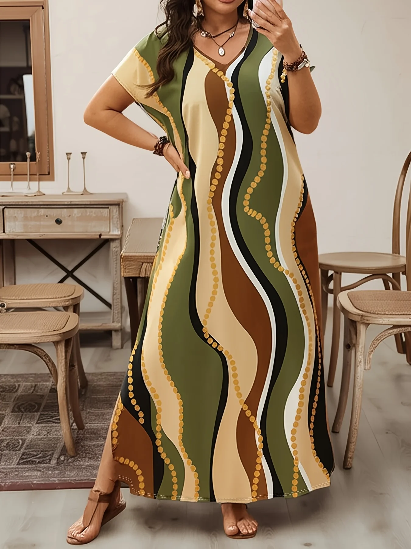 Plus Size Women's Maxi Dress with Trendy Print for Effortless Elegance and Comfort