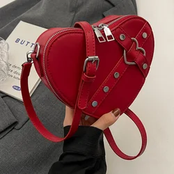 Vintage Heart Shape Crossbody Bags Y2K Small Chain Rivet Shoulder Bag PU Leather Gothic Tote Bag Fashion Women Crossbody Bag