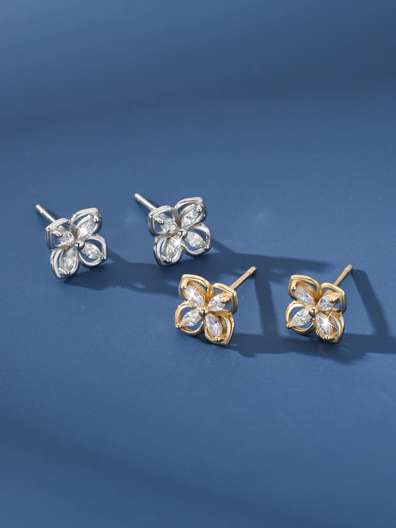 

925 Sterling Silver Flower Earrings, Gold/Silver Tone Lucky Clover Shape, Women’s Exquisite Daily & Party Wear Jewelry