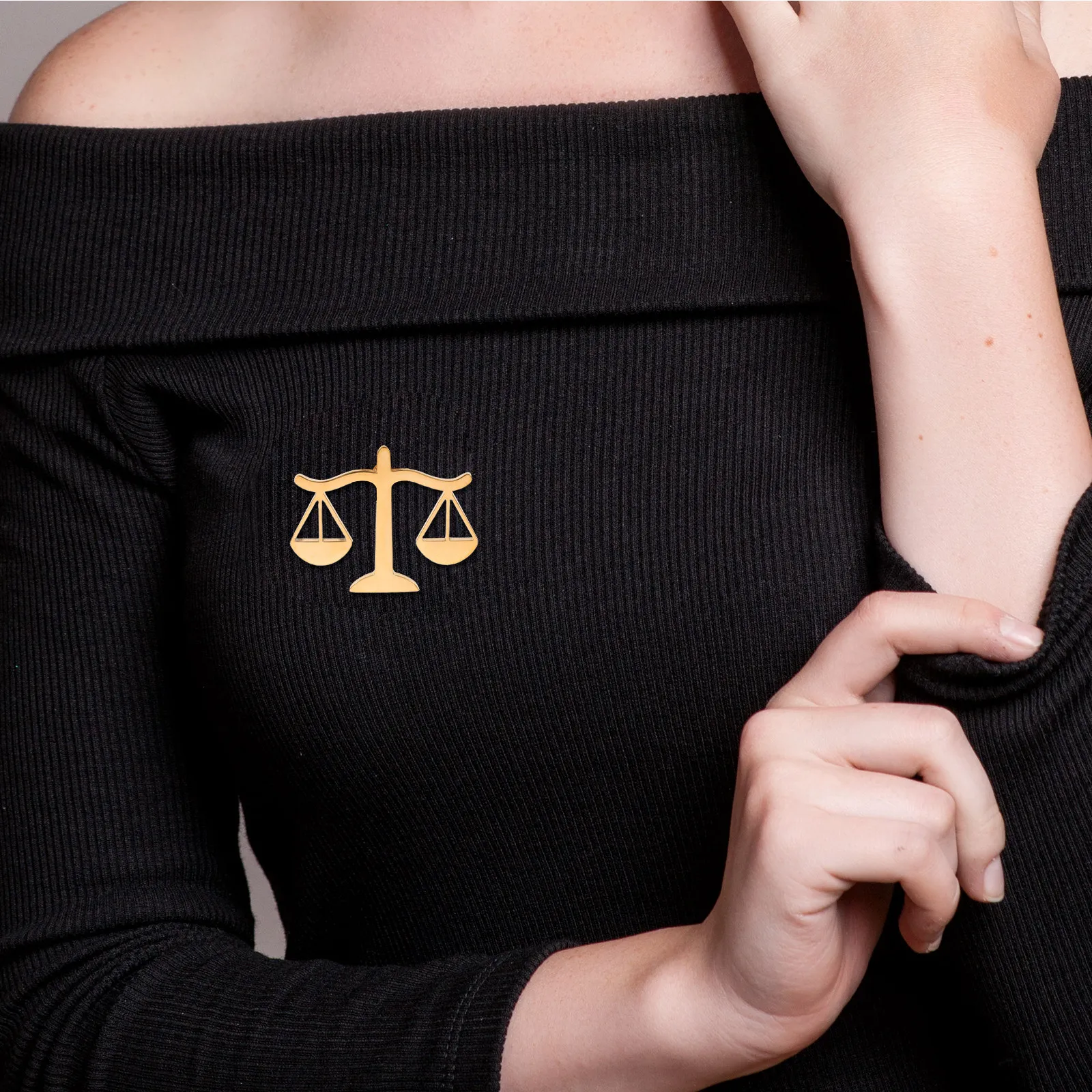 Brass Alloy Golden Scale of Justice Lapel Pin Lawyer Brooch for Suit Collar Legal Identity Suit Lapel Pin Lawyer Brooch