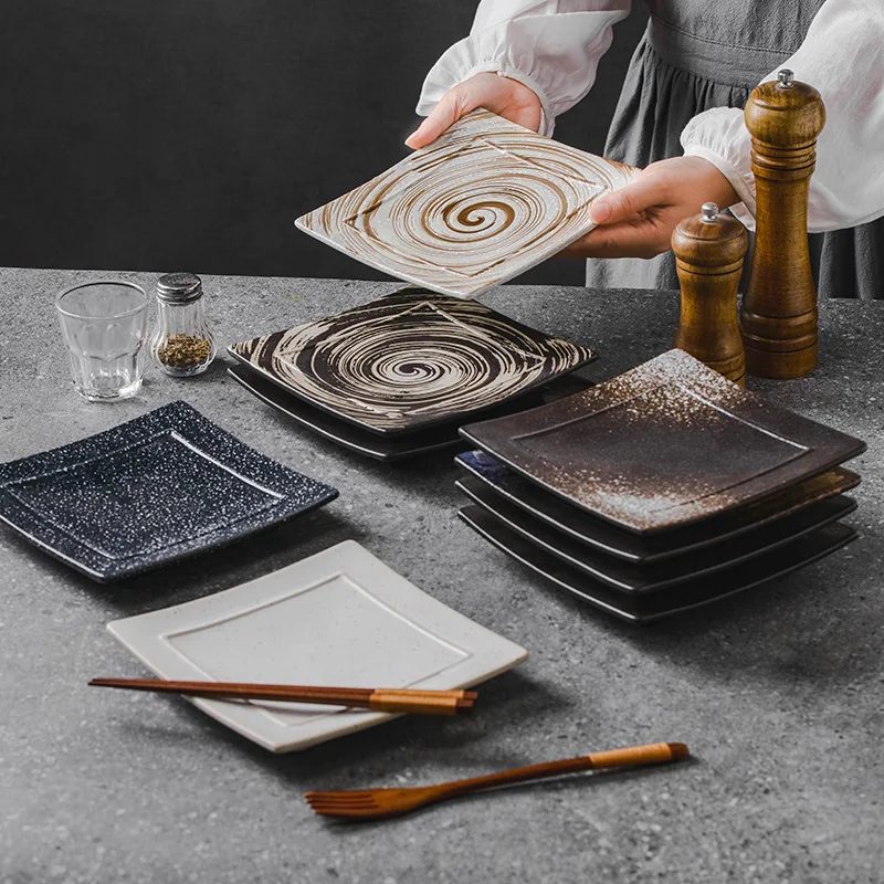 

Японская квадратная керамическая тарелка, инвентарь для закусок в виде суши, тарелка для завтрака в форме сердца, ресторанная посуда, основная тарелка, декоративный поднос