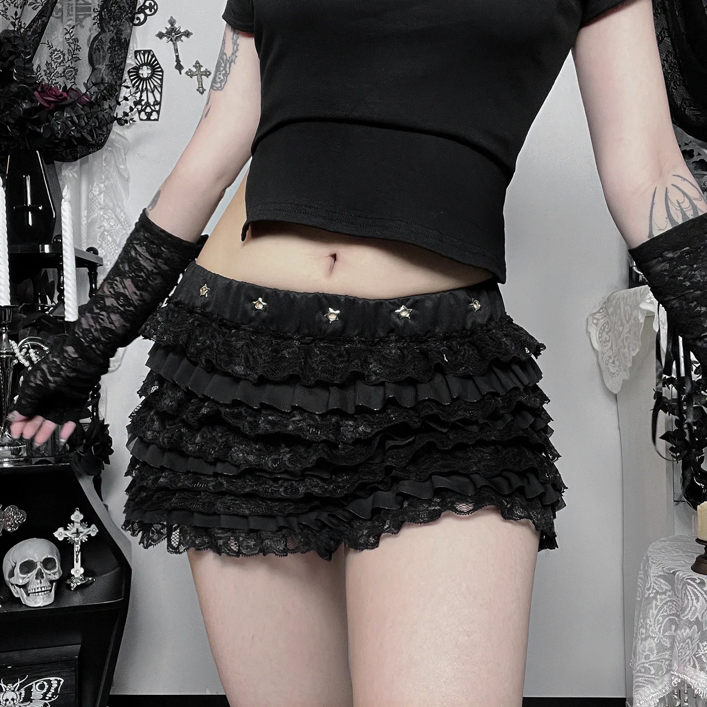 

Эмо-лолита: черные облегающие шорты, рубашки, кавайные эстетичные шорты с кружевной отделкой и многоярусной отделкой, женские готические шорты-хотпанты