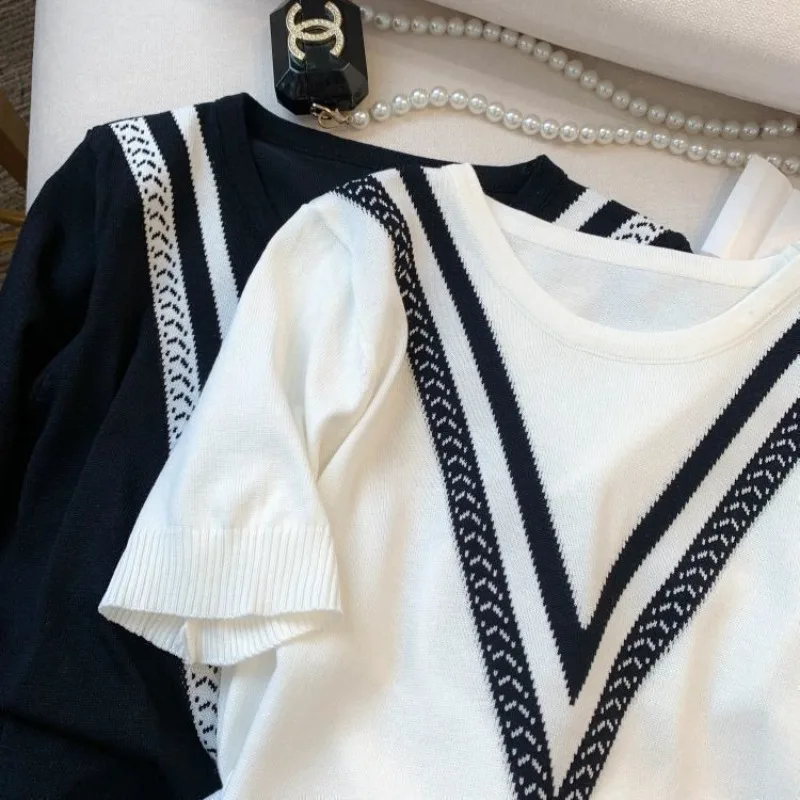 

Top Women's Summer Loose Fit Black White Color Block Round Neck Knit Top Short Sleeve New Comfortable Casual Minimalist Stylish