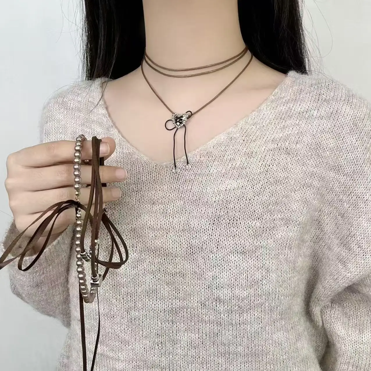 Ins style Niche design sense Punk Sexy Popular Personality Simple Bow Love Pendant Leather rope Alloy Necklace Clavicle chain
