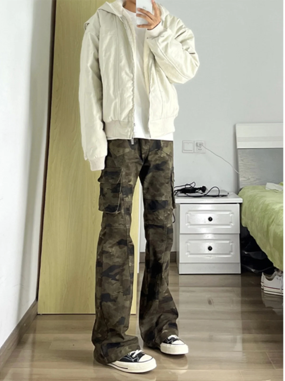 

Камуфляжные рабочие брюки в американском стиле, мужские осенне-зимние модные брендовые брюки с множеством карманов, расклешенные брюки в стиле High Street Vibe