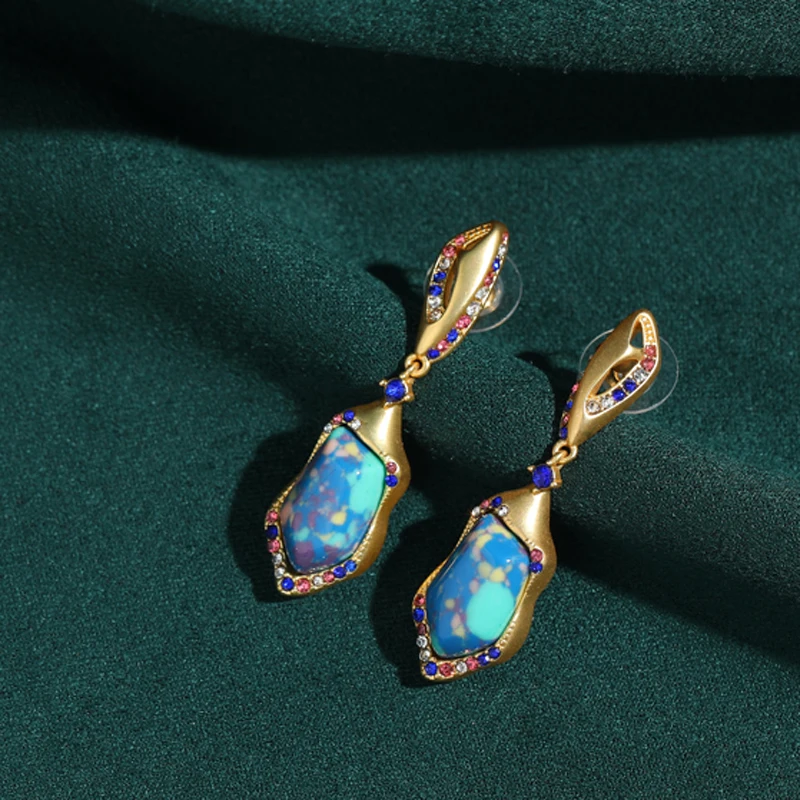 

Vintage Alien Retro Opal Drop Earring Antique Gold Plated Palace Jewelry Elegant Luxury Female 2026 New Trend Festival Art Deco