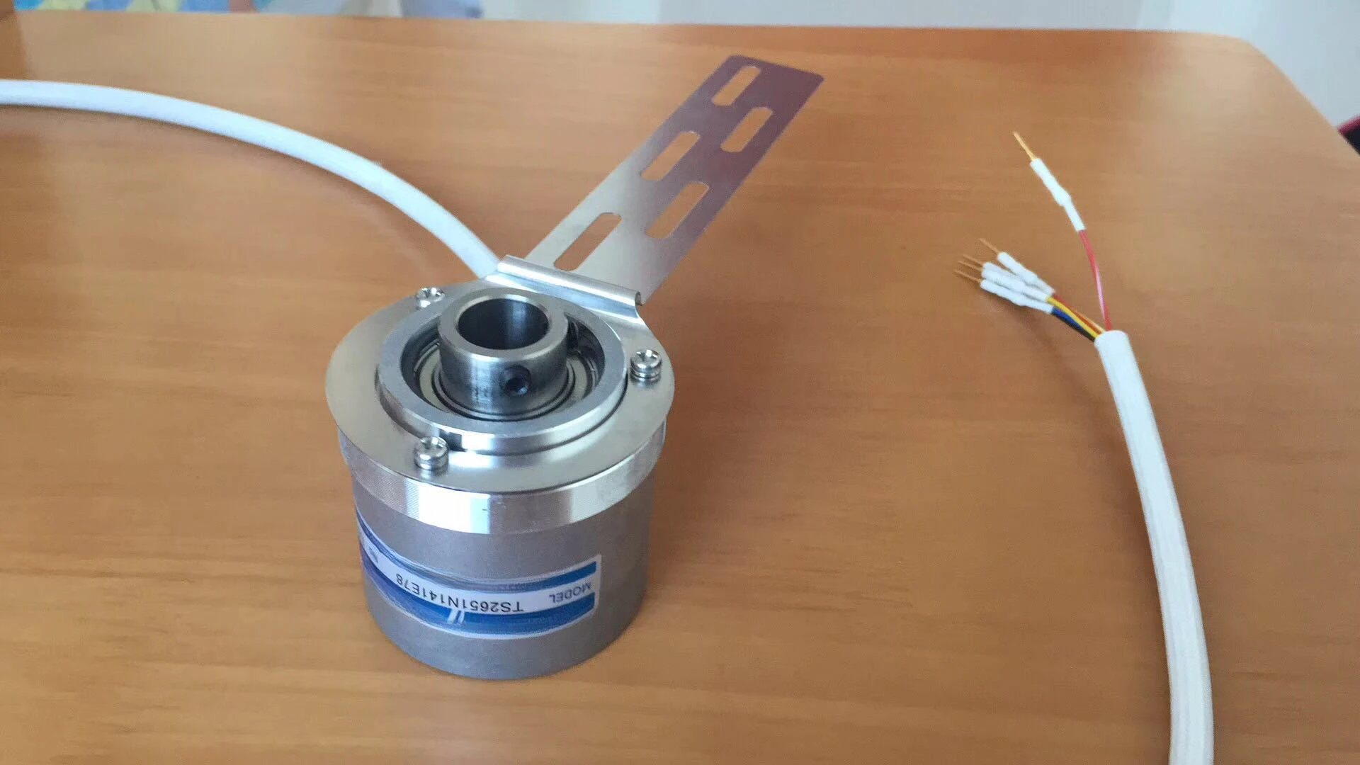 

TS2651N141E78 TS2651N181E78 Original Rotary Encoder