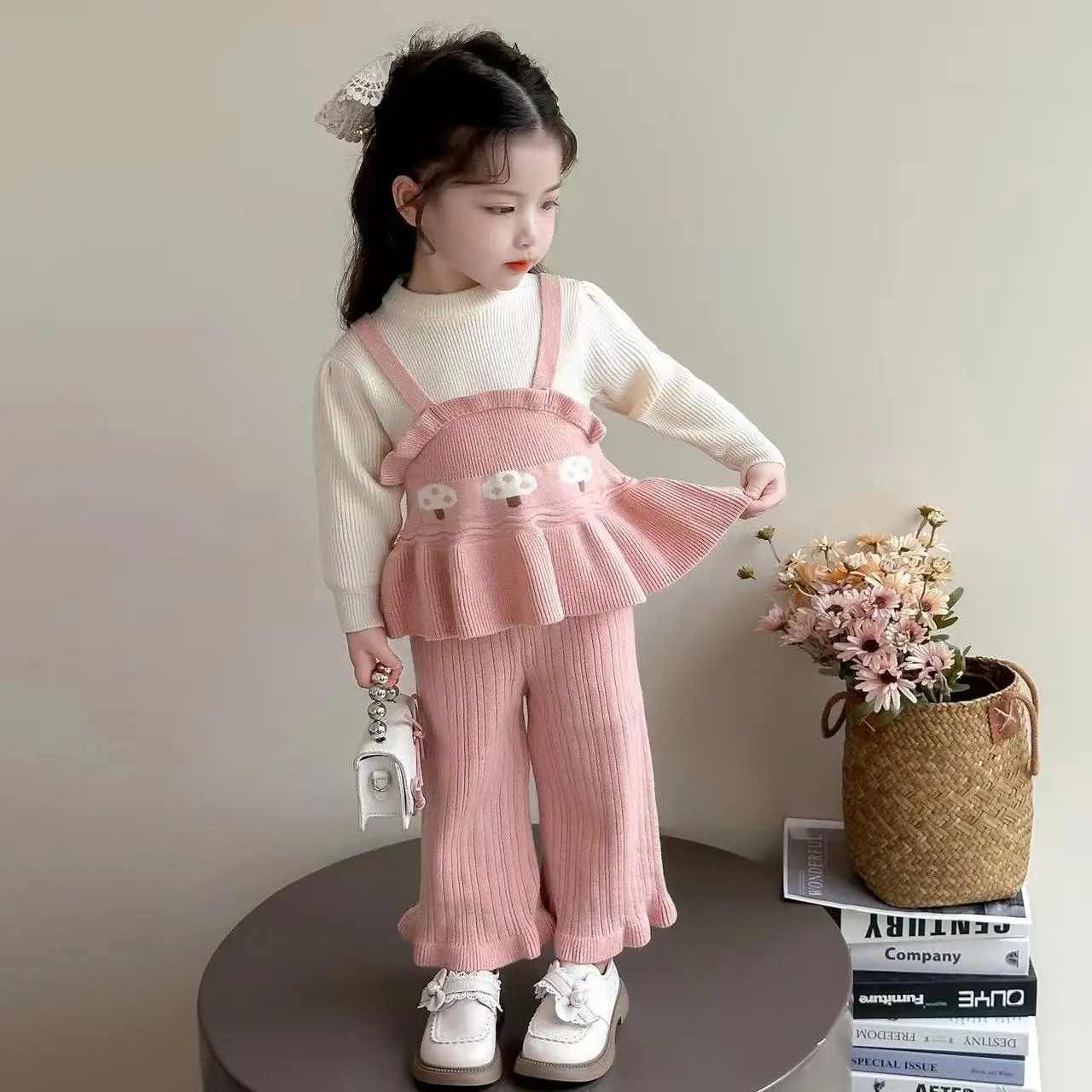 طقم سترة للفتيات بعمر 0-6 سنوات سترة محبوكة جديدة للأطفال 2026 + بنطال محبوك طقم مكون من قطعتين #4