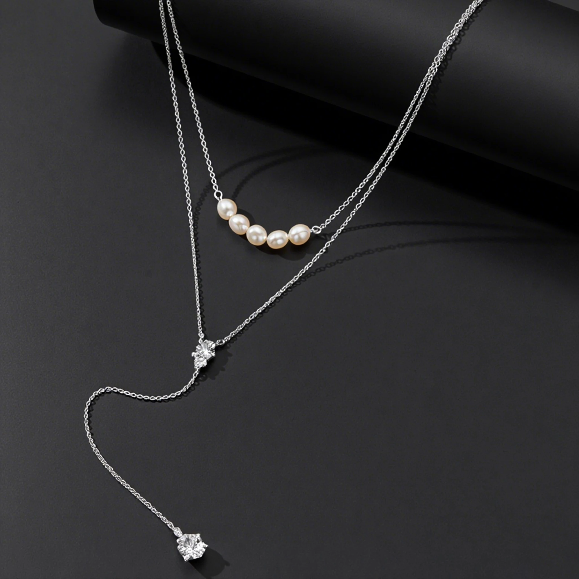 

EFFIE QUEEN Cultured Pearl Necklace Exquisite 925 Sterling Silver Y-Shaped CZ Chain Choker Necklace for Women Fine Jewelry BQN13