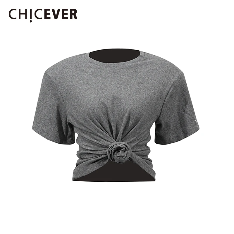

CHICEVER Серая базовая женская футболка со сращенными повязками, с круглым вырезом и короткими рукавами, повседневные темпераментные тонкие женские футболки, новинка лета