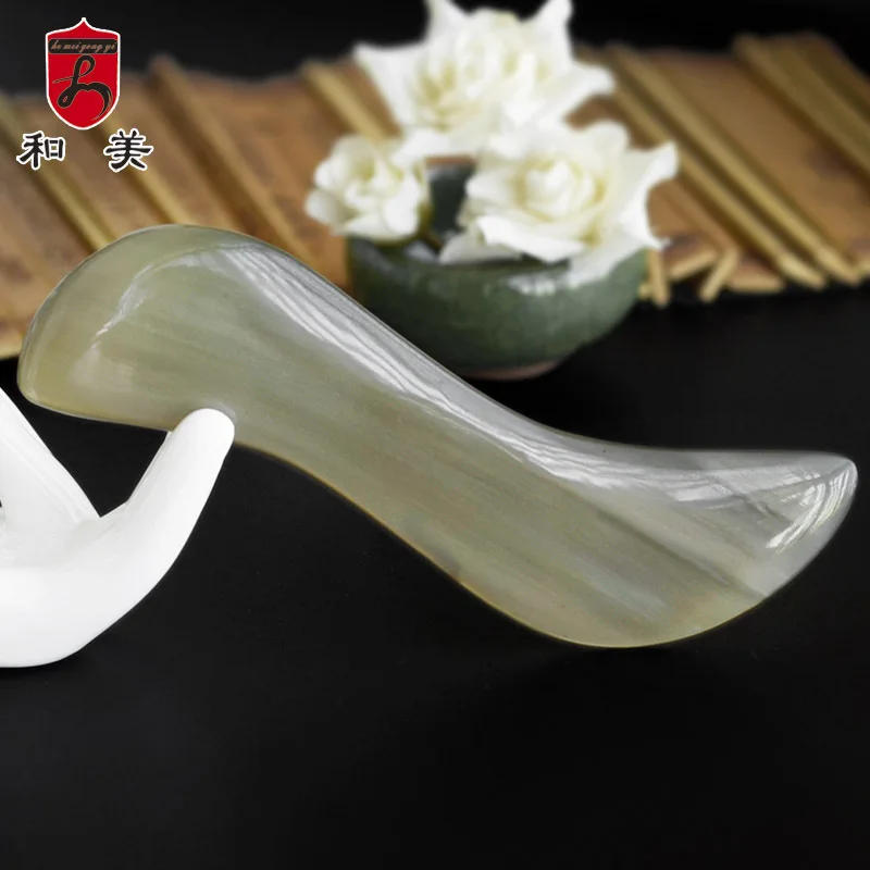 Factory Direct Sales Vacuum Packaging Boutique LargeSShape Natural Yak Horn Scrapping Plate Acupuncture Point Beauty Scrapping P