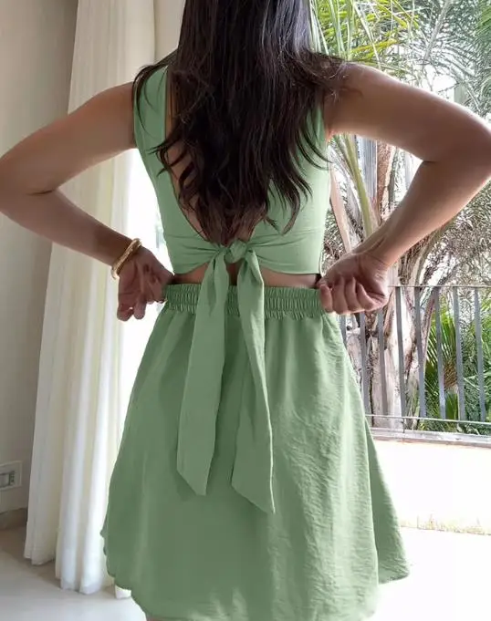 Macacão feminino 2026 verão fino ajuste novo pescoço quadrado casual simples sem costas rendas até suspender macacão adequado para uso diário