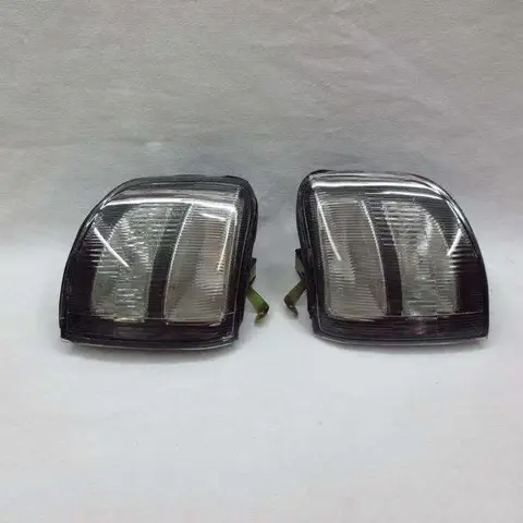 Auto Vordere Seite Marker Ecke Licht Für Mitsubishi Montero V20 Pajero 2 MK2 V33 V43 V44 V45 V46 1997 1998 1999 Blinker Lampe