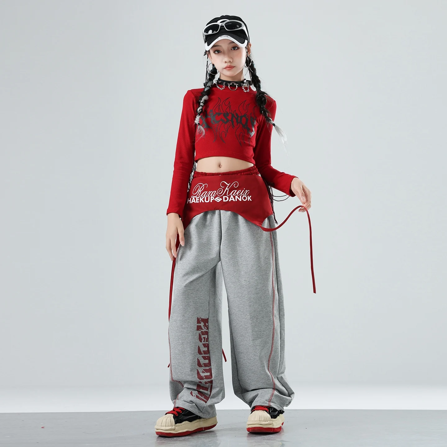 ใหม่สาวแจ๊สเต้นรำเสื้อผ้าฝึกซ้อมเสื้อสีแดงสีเทากางเกงขายาวแขนยาวฮิปฮอปชุดสตรีทแดนซ์เสื้อผ้าเคป๊อป BL17138