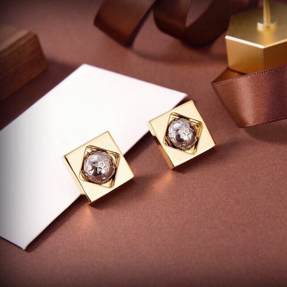 

Square Inlaid Hemispherical Contrast Earrings Personalized Avant-Garde Cool High-Quality Hot Jewelry For Women Party