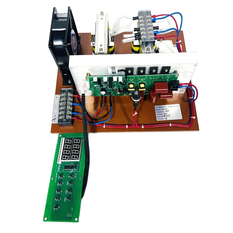 28 KHz-40 KHz Variabele Frequentie Ultrasone Generator Printplaat Voor Echografie Motor Blok Reinigingsmachine 2000 W