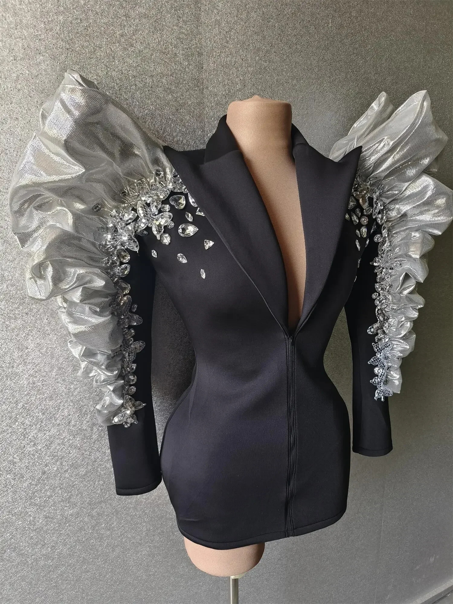 Sparkly Rhinestones Exaggerated Sleeves Black Jacket Sexy Singer Dancer Nightclub Jazz Dance Costume Performance Show Wear Feiji