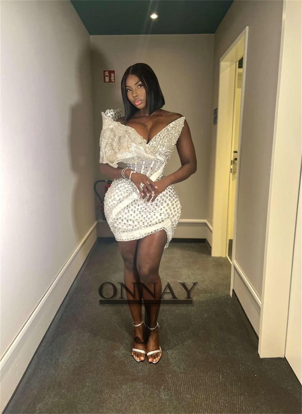 Customized Sexy Mini Homecoming Dresses for Women Crystals Saudi Arabric Bespoke Birthday Party Gown Cocktail Dress Plus