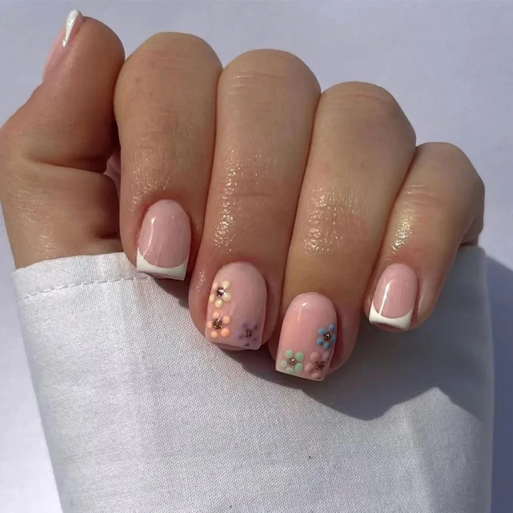 Ensemble de Faux Ongles à Pression N64.Set, Design de Fleurs Roses et Blanches, Nail Art Français, Simple, Court, Carré, Portable avec de la Colle Gelée, 24 Pièces